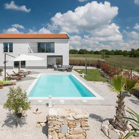 Holiday home Luxurious In *