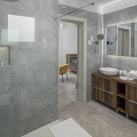 Luxurious In *